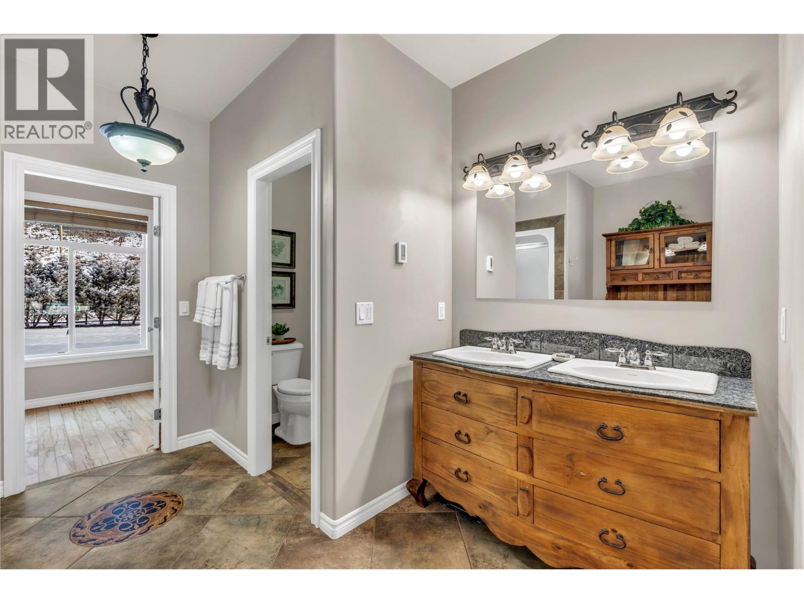 1084 SEVEN MILE ROAD - 32