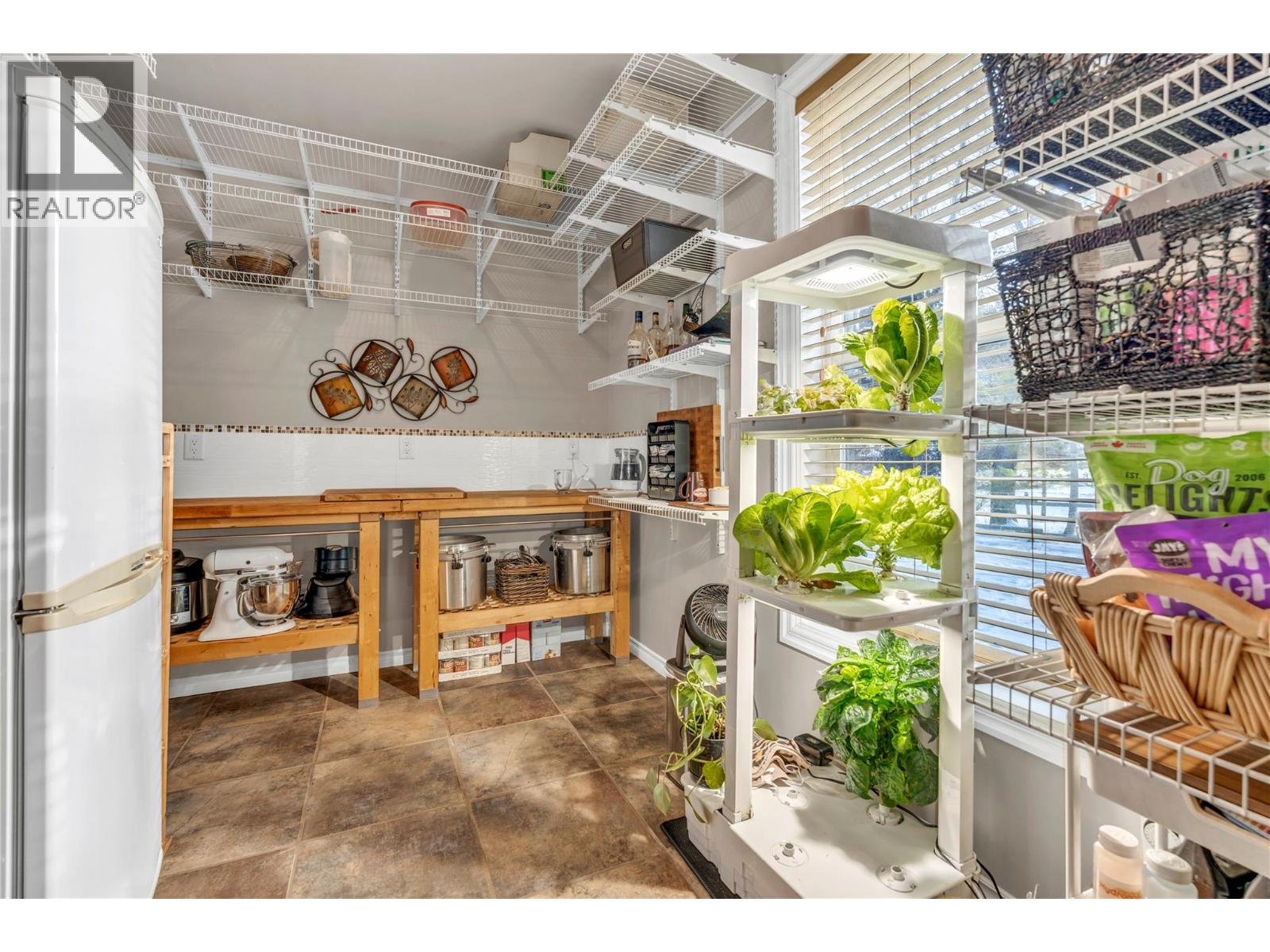 1084 SEVEN MILE ROAD - 27