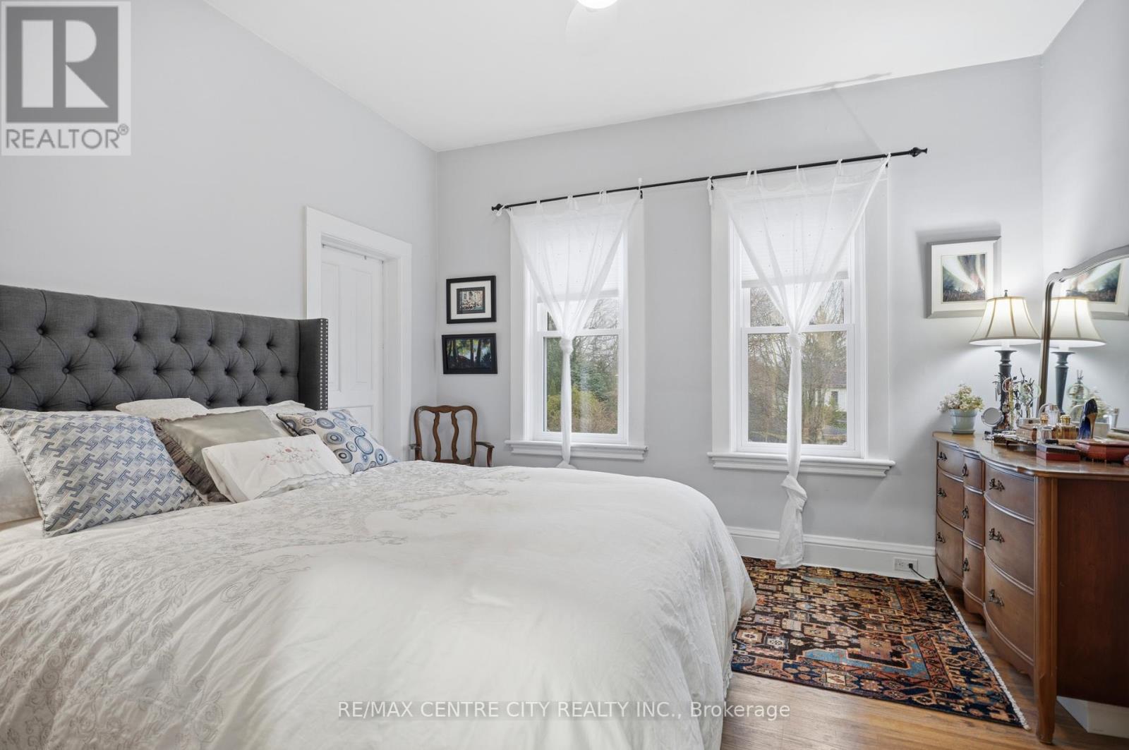 12 ROSEBERY PLACE Property Photo