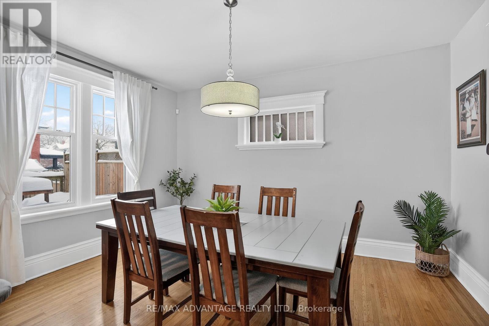 258 RIDOUT STREET S - 20