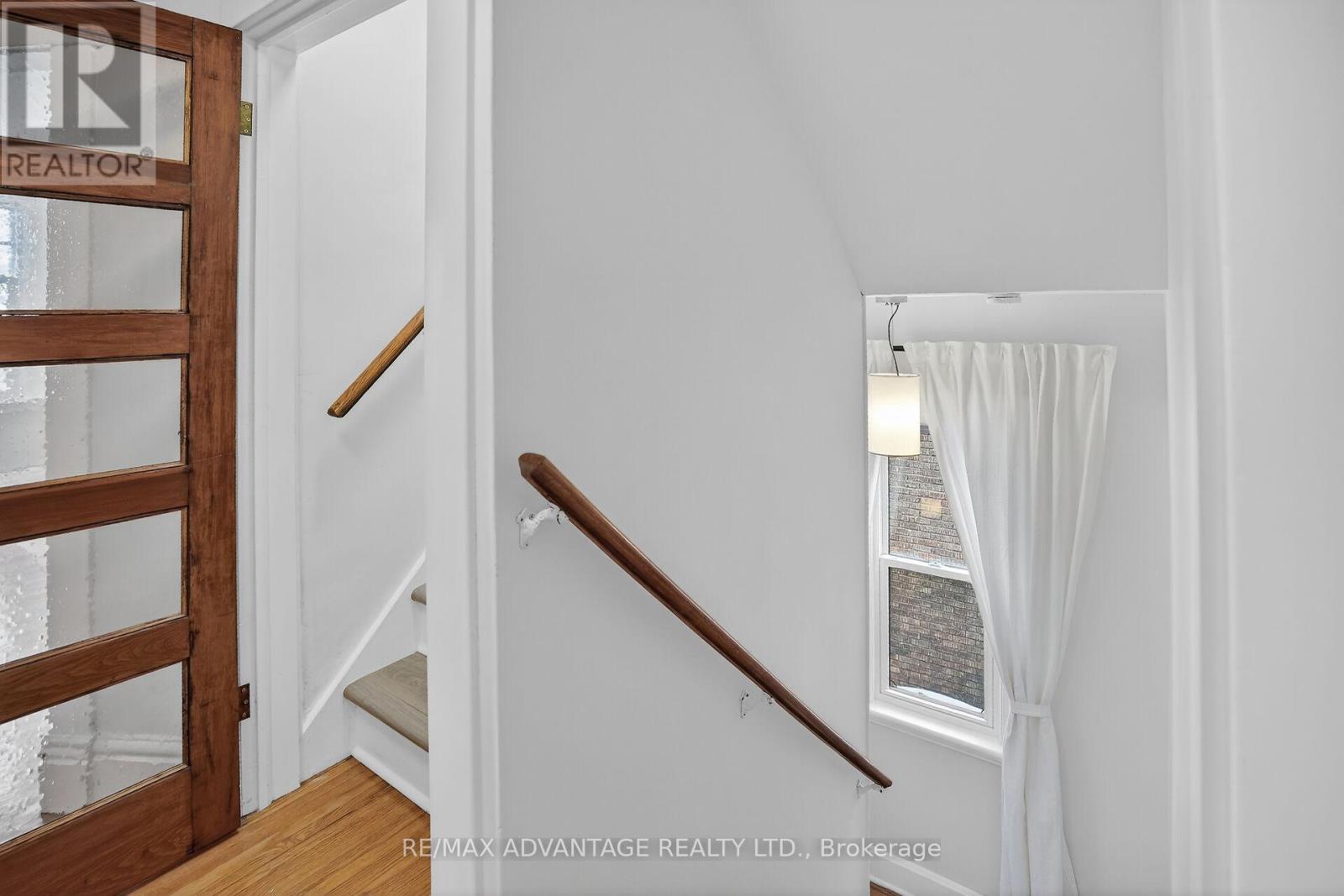 258 RIDOUT STREET S - 21