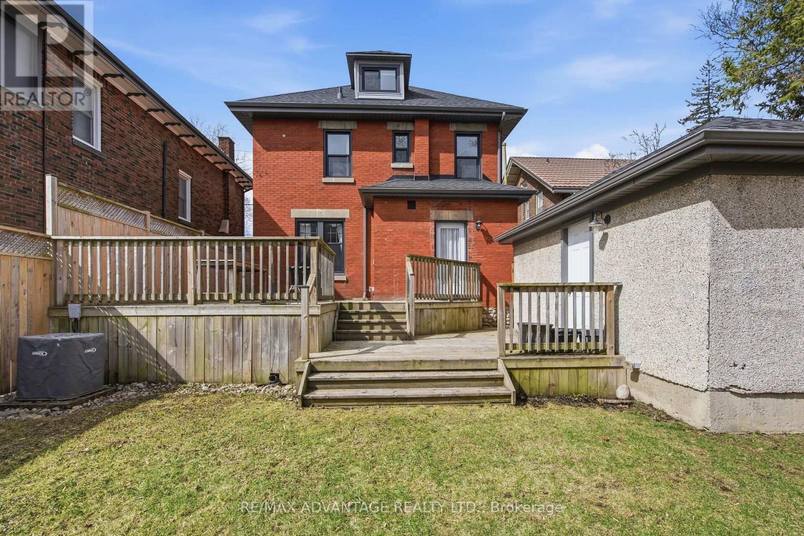 258 RIDOUT STREET S - 39