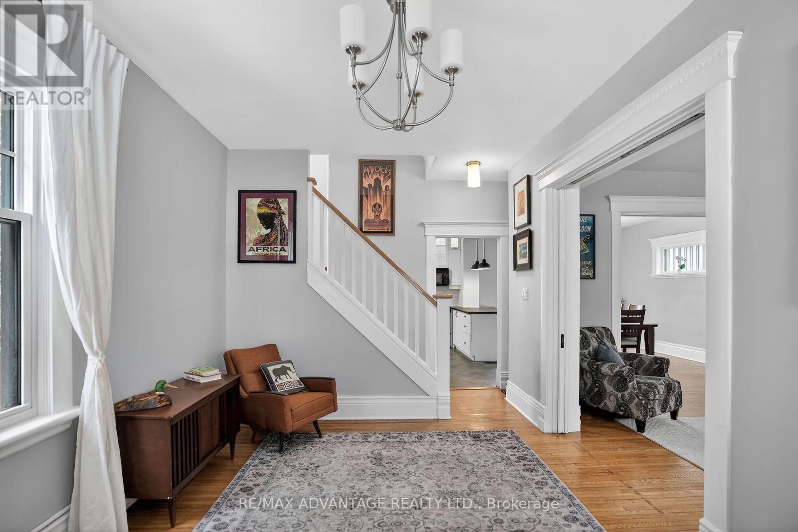 258 RIDOUT STREET S - 6