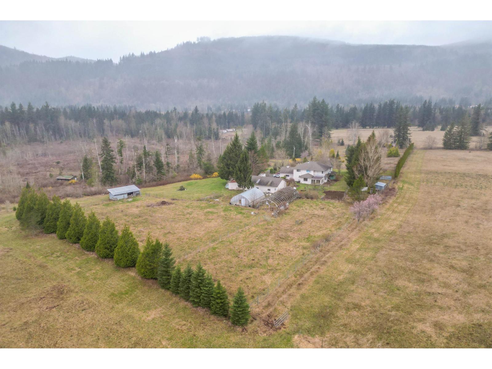 290 COLTER ROAD, Columbia Valley, Columbia Valley