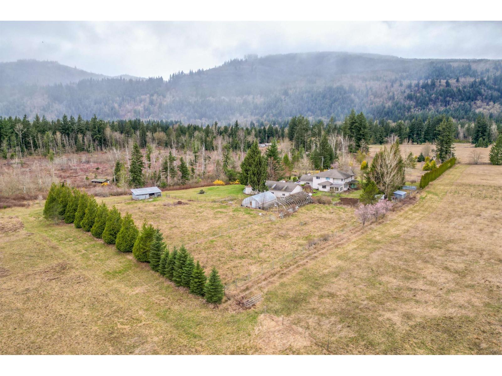 290 COLTER ROAD, Columbia Valley, Columbia Valley
