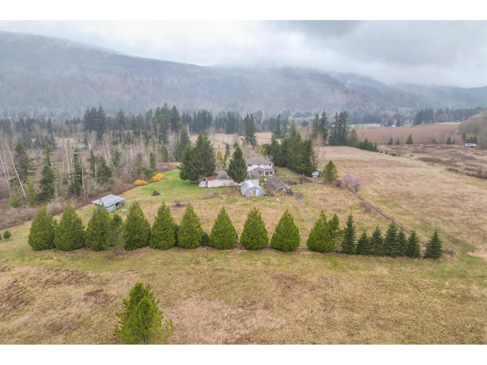 290 COLTER ROAD, Columbia Valley, Columbia Valley