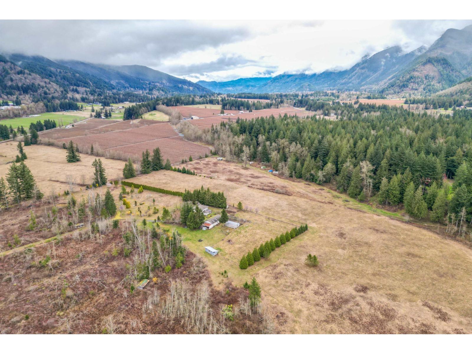 290 COLTER ROAD, Columbia Valley, Columbia Valley