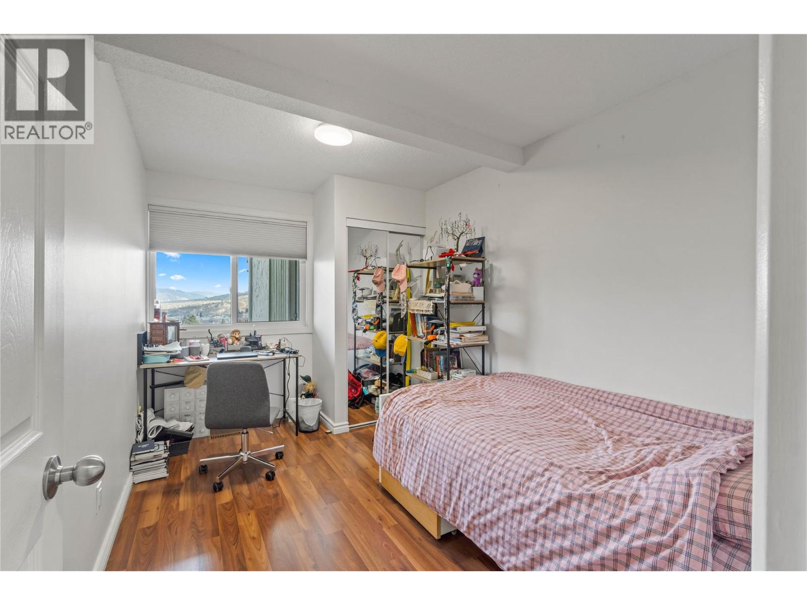 #31 137 MCGILL ROAD - 16