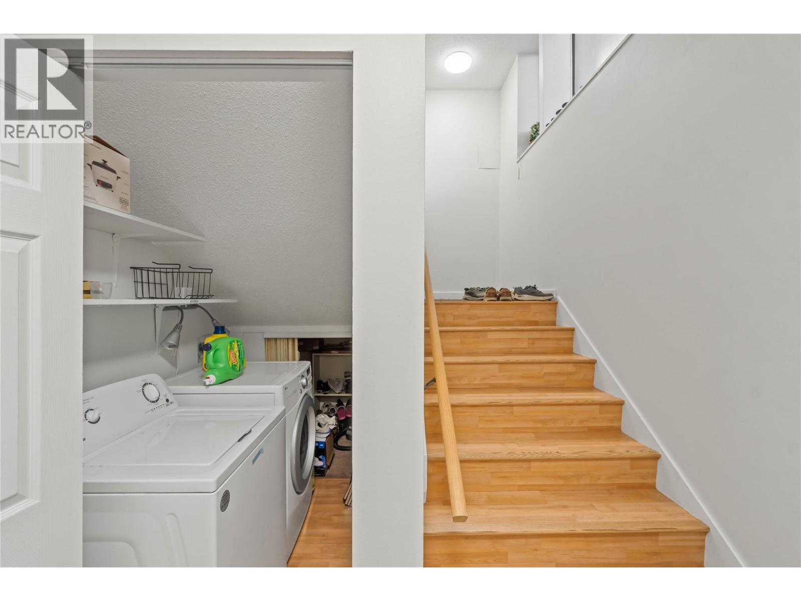 #31 137 MCGILL ROAD - 20