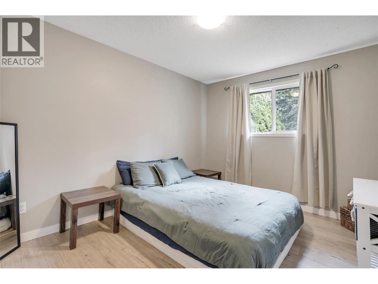  805 Camelia Road, Kelowna