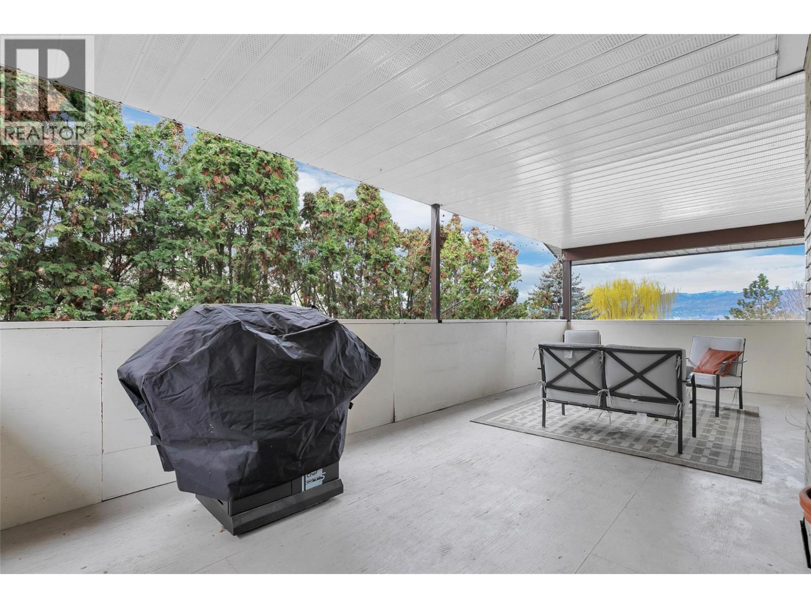  805 Camelia Road, Kelowna