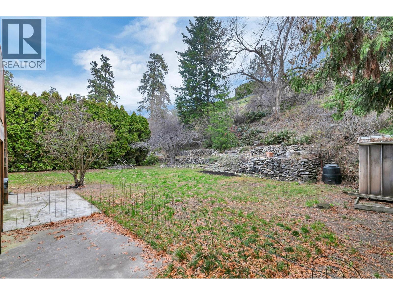  805 Camelia Road, Kelowna