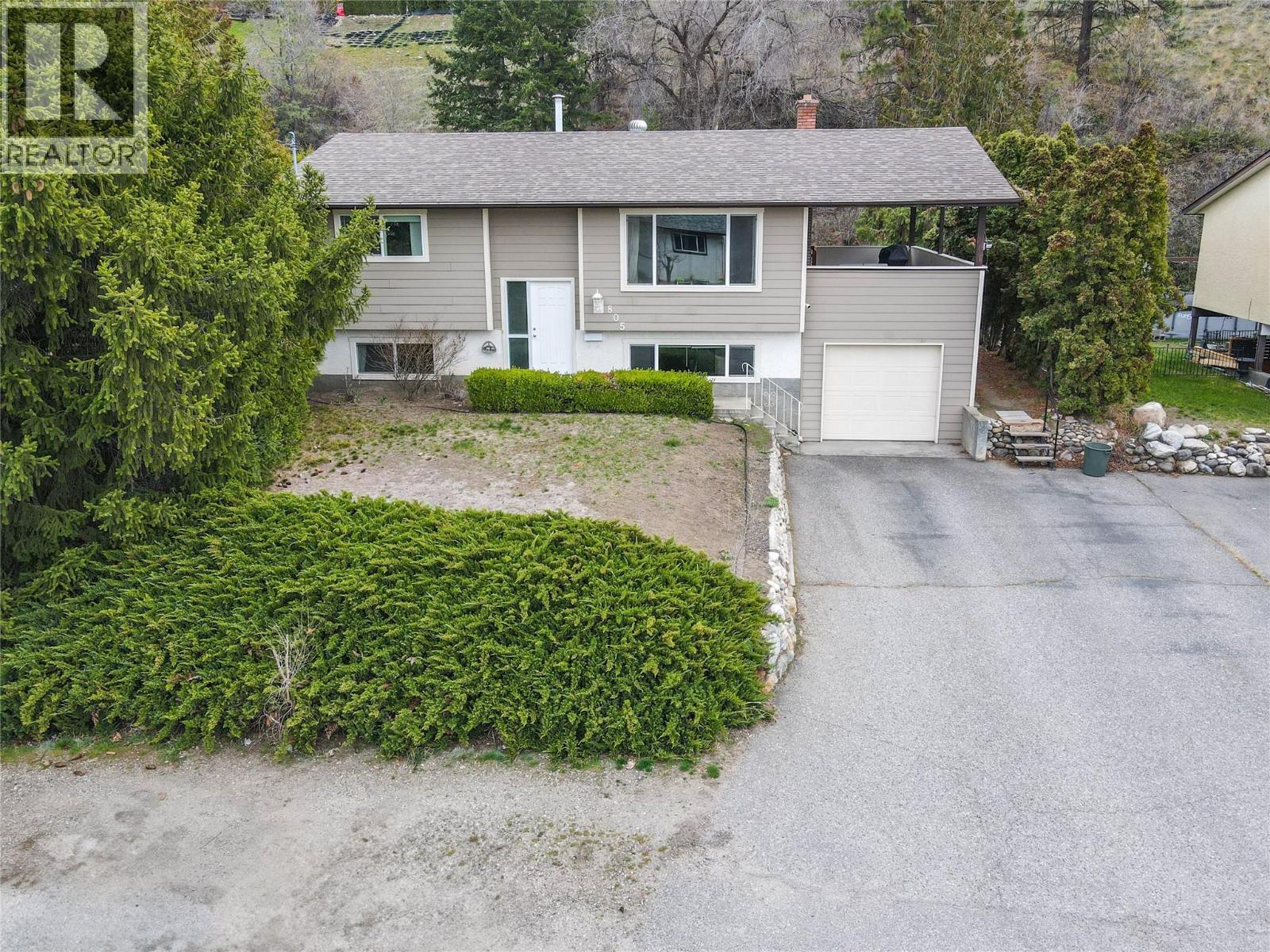  805 Camelia Road, Kelowna