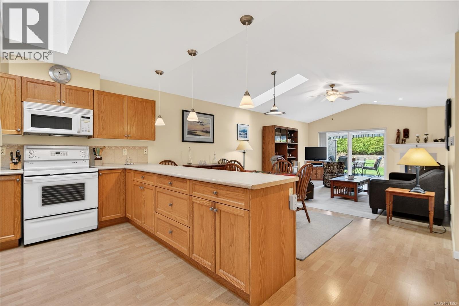 #118 1919 St. Andrews Pl - 2
