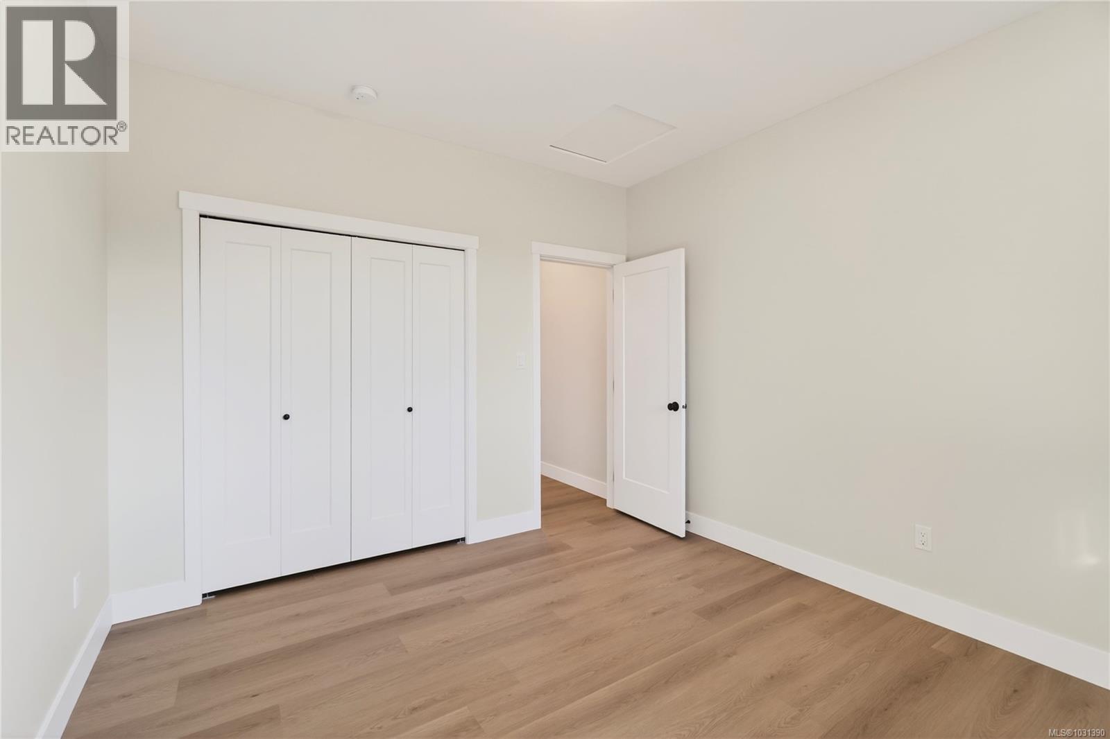 1948 Woobank Rd, Nanaimo