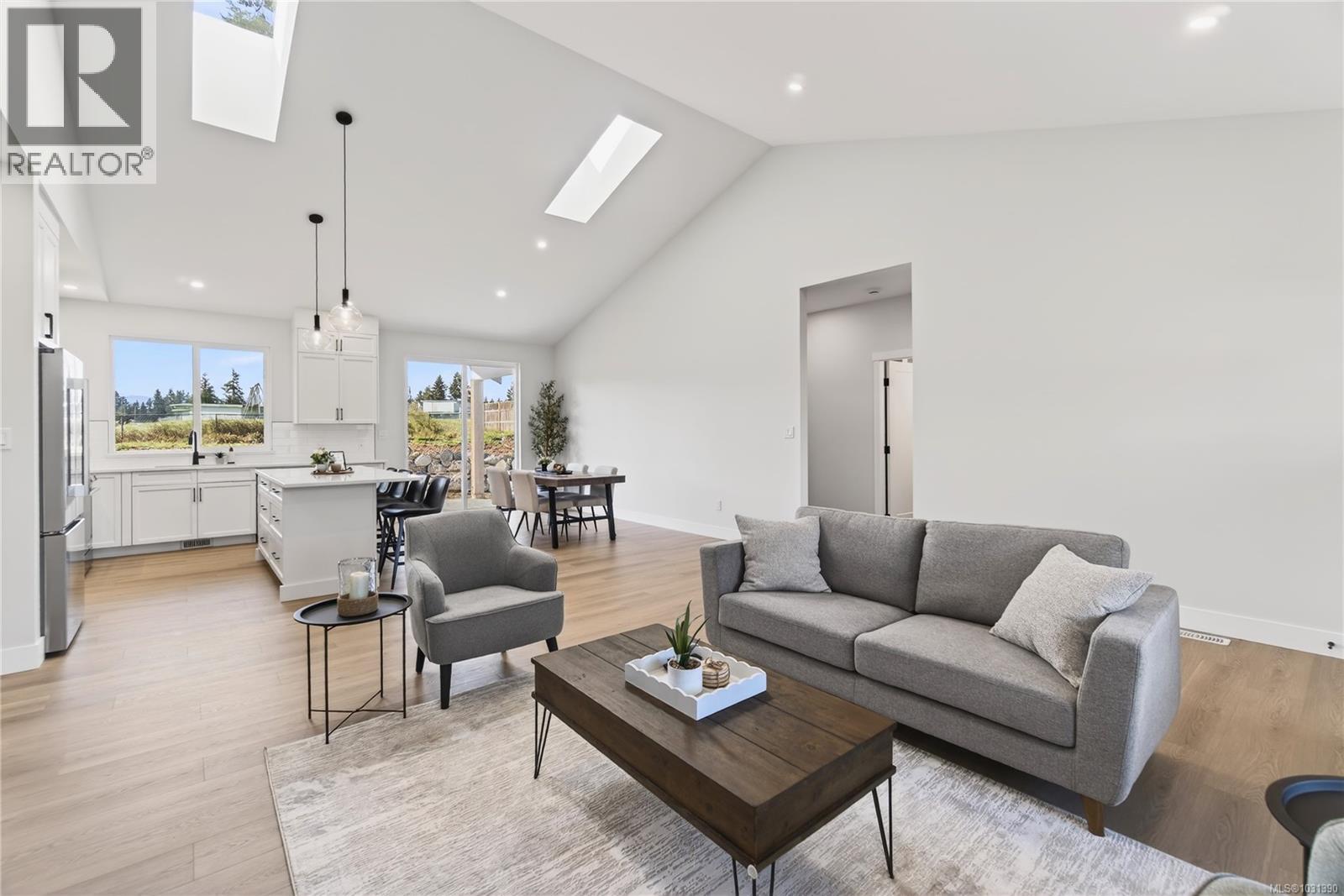 1948 Woobank Rd, Nanaimo