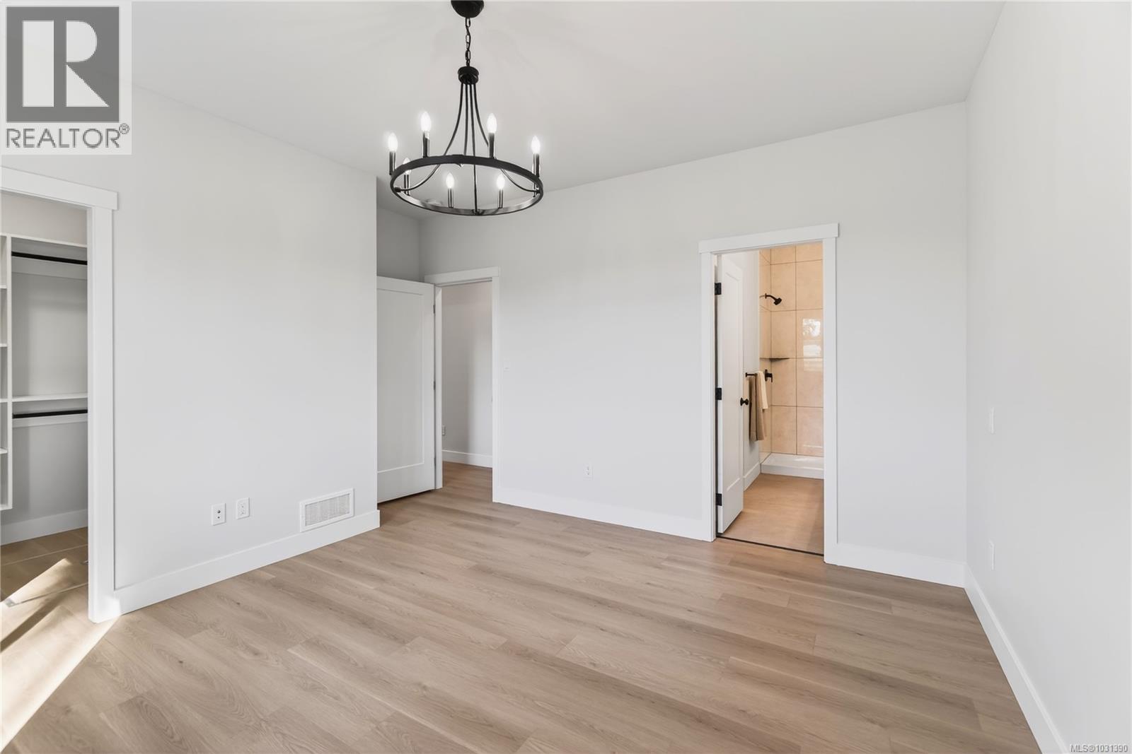 1948 Woobank Rd - 42