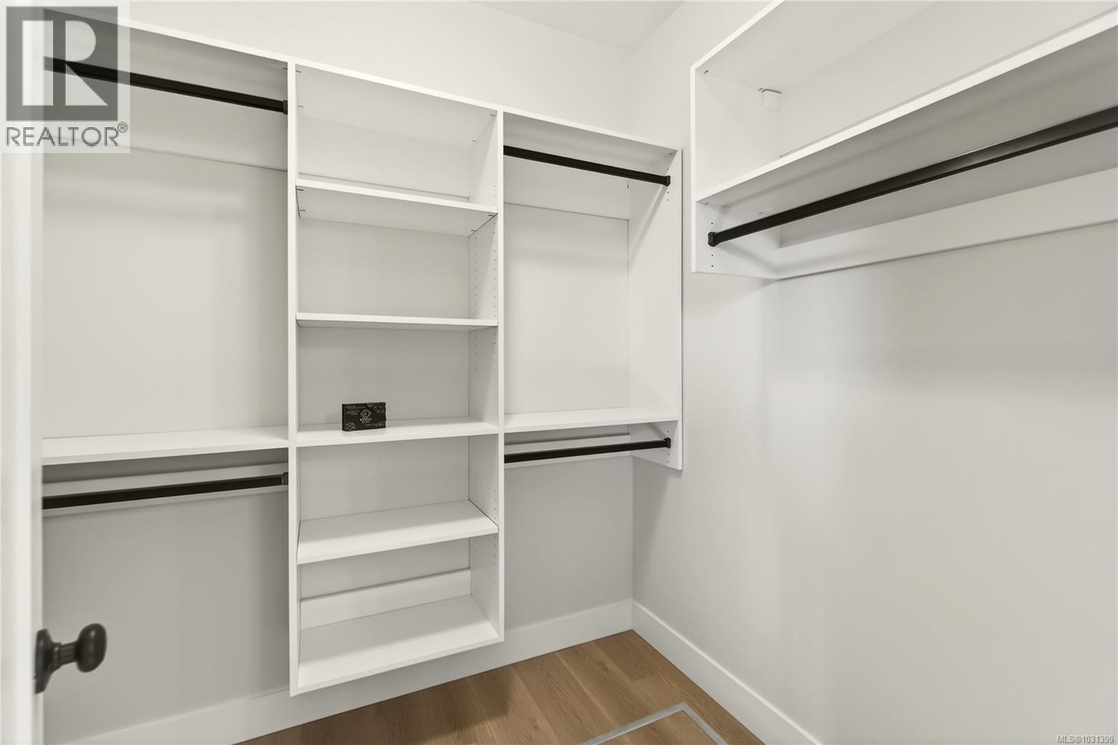 1948 Woobank Rd, Nanaimo