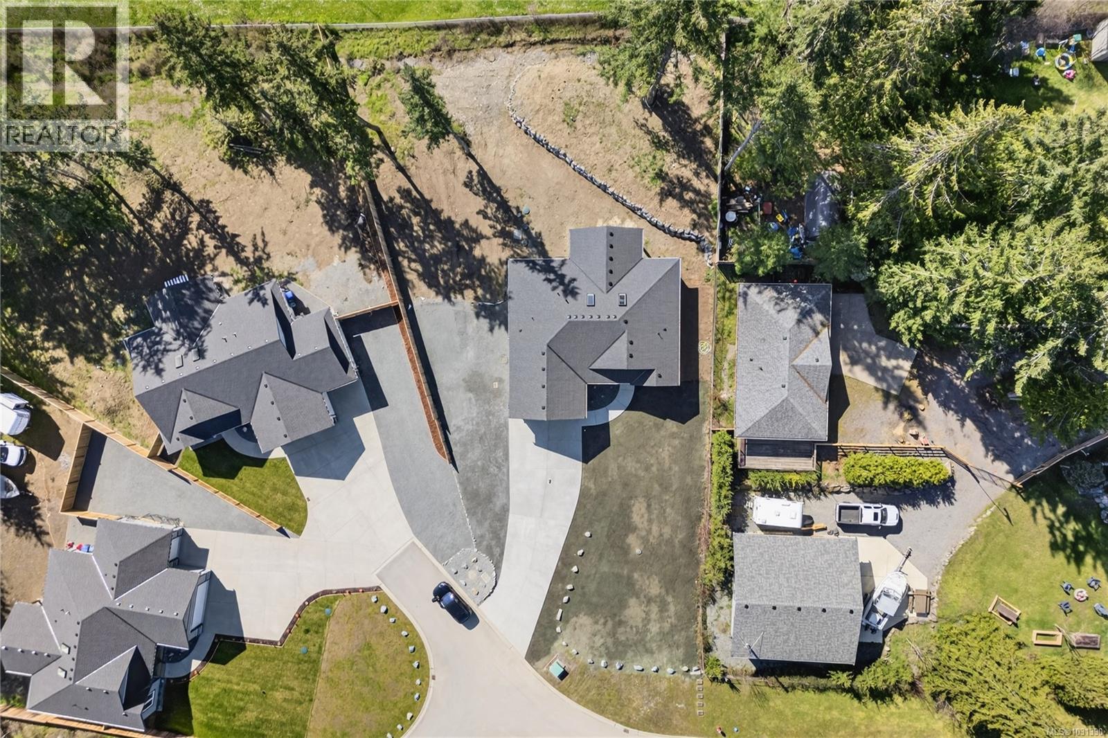 1948 Woobank Rd, Nanaimo