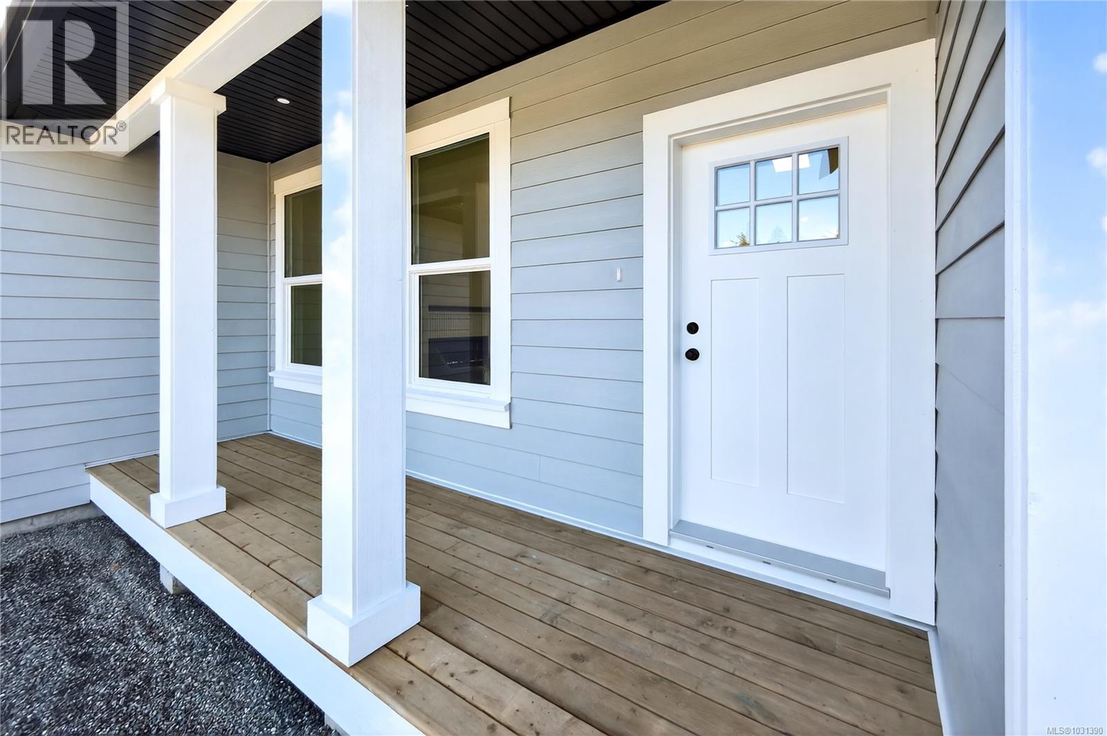 1948 Woobank Rd, Nanaimo