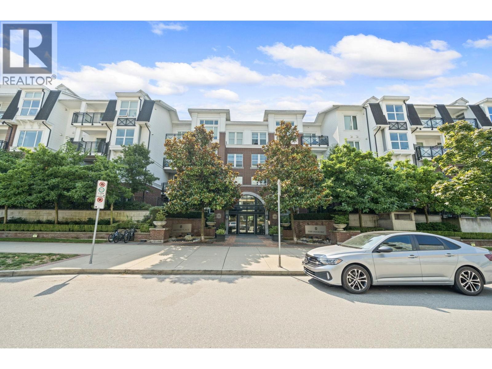 438 9388 MCKIM WAY, Richmond