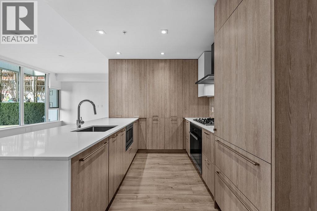 TH02 2288 ALPHA AVENUE, Burnaby