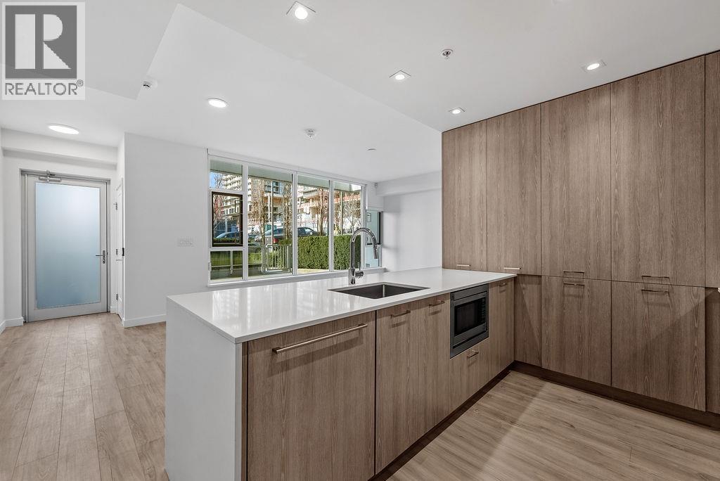 TH02 2288 ALPHA AVENUE, Burnaby