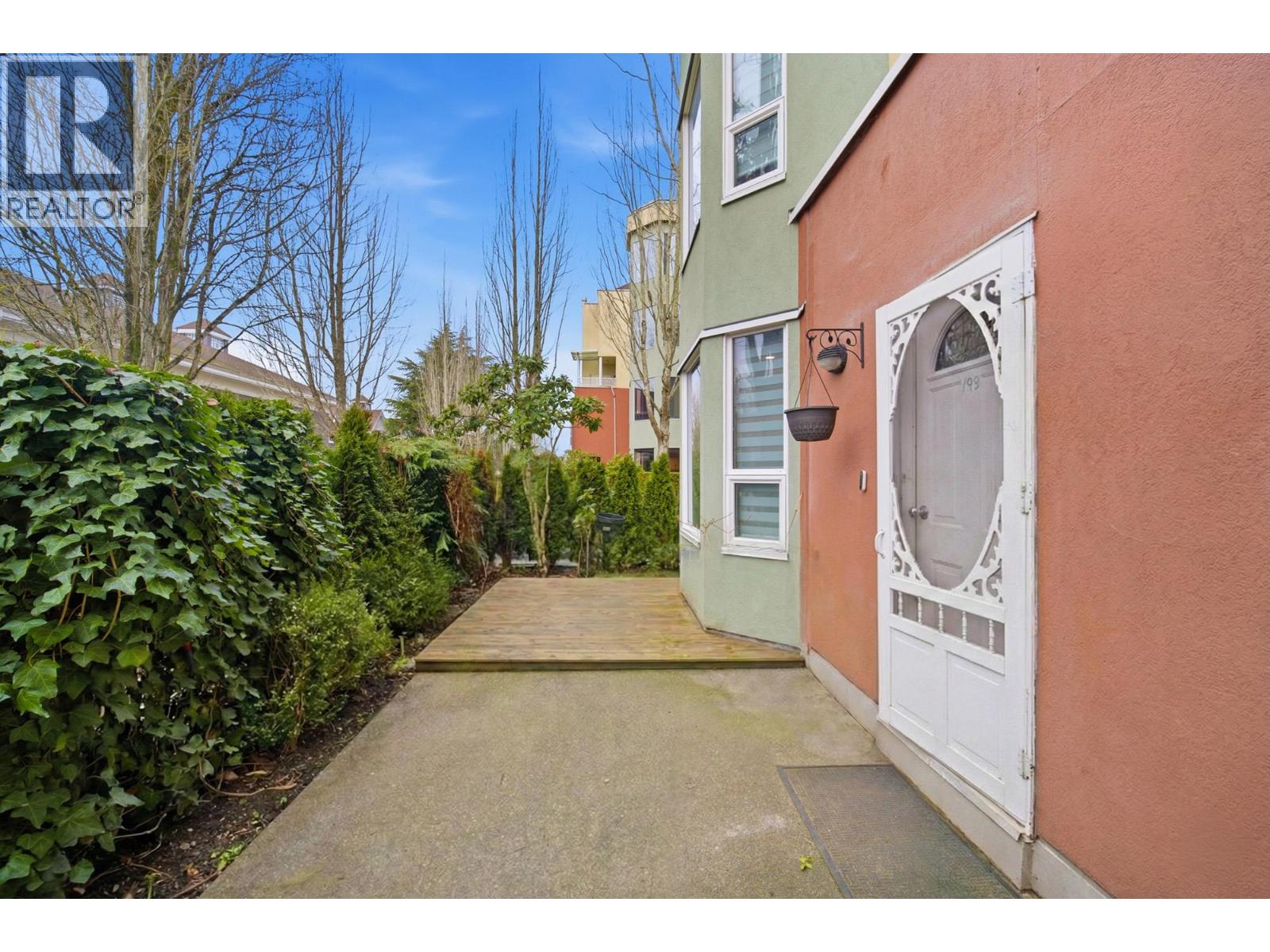 195 8333 JONES ROAD, Richmond