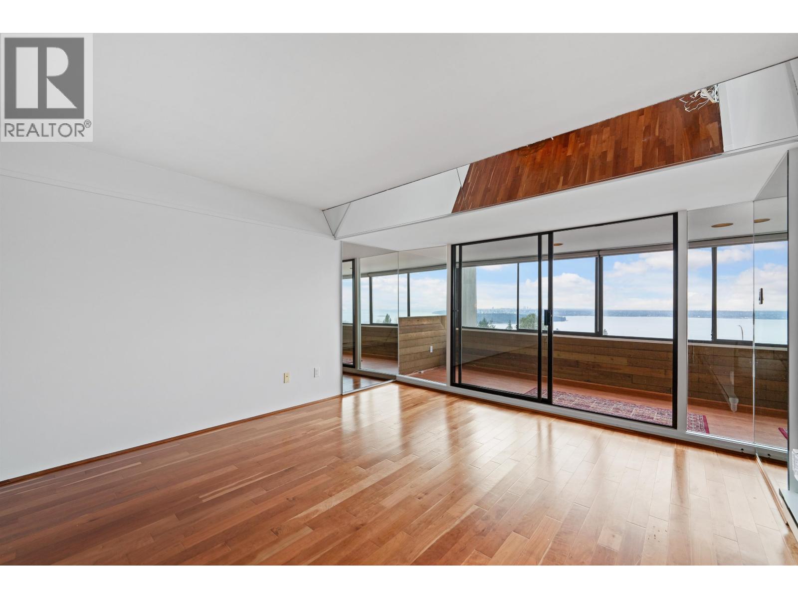 63 2212 FOLKESTONE WAY, West Vancouver