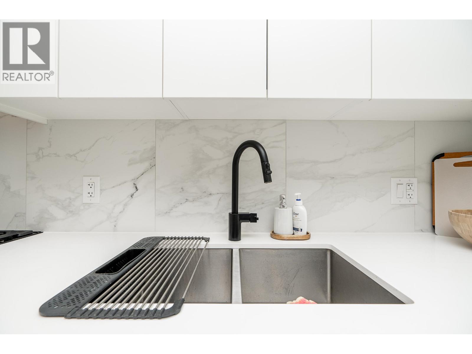 425 3229 ST JOHNS STREET, Port Moody