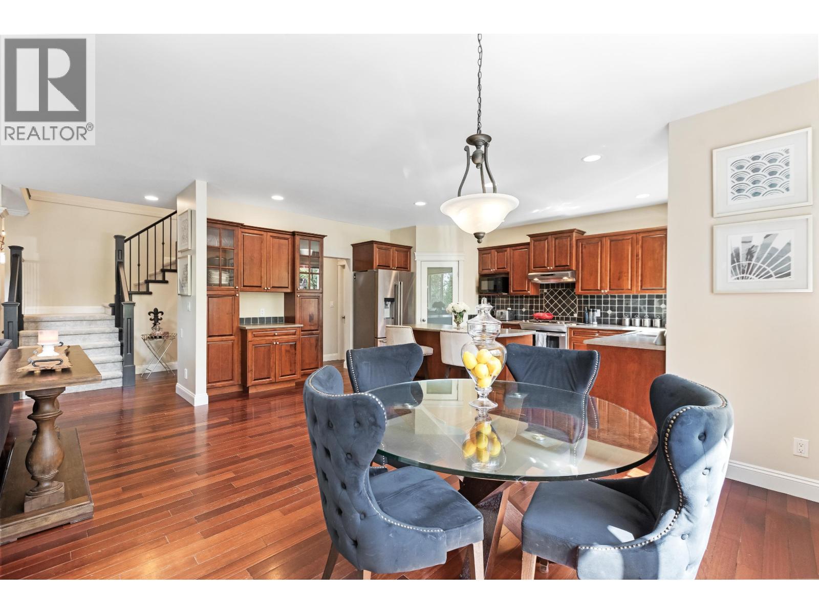 23746 110 AVENUE, Maple Ridge