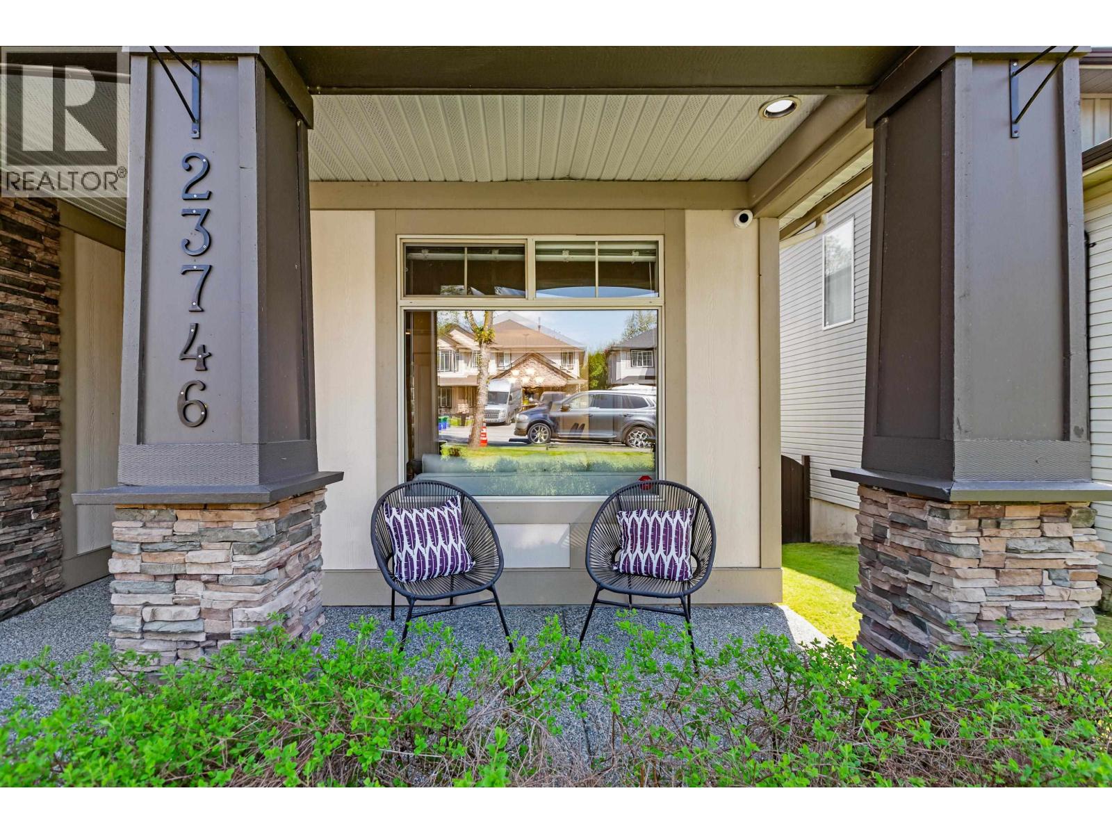 23746 110 AVENUE, Maple Ridge