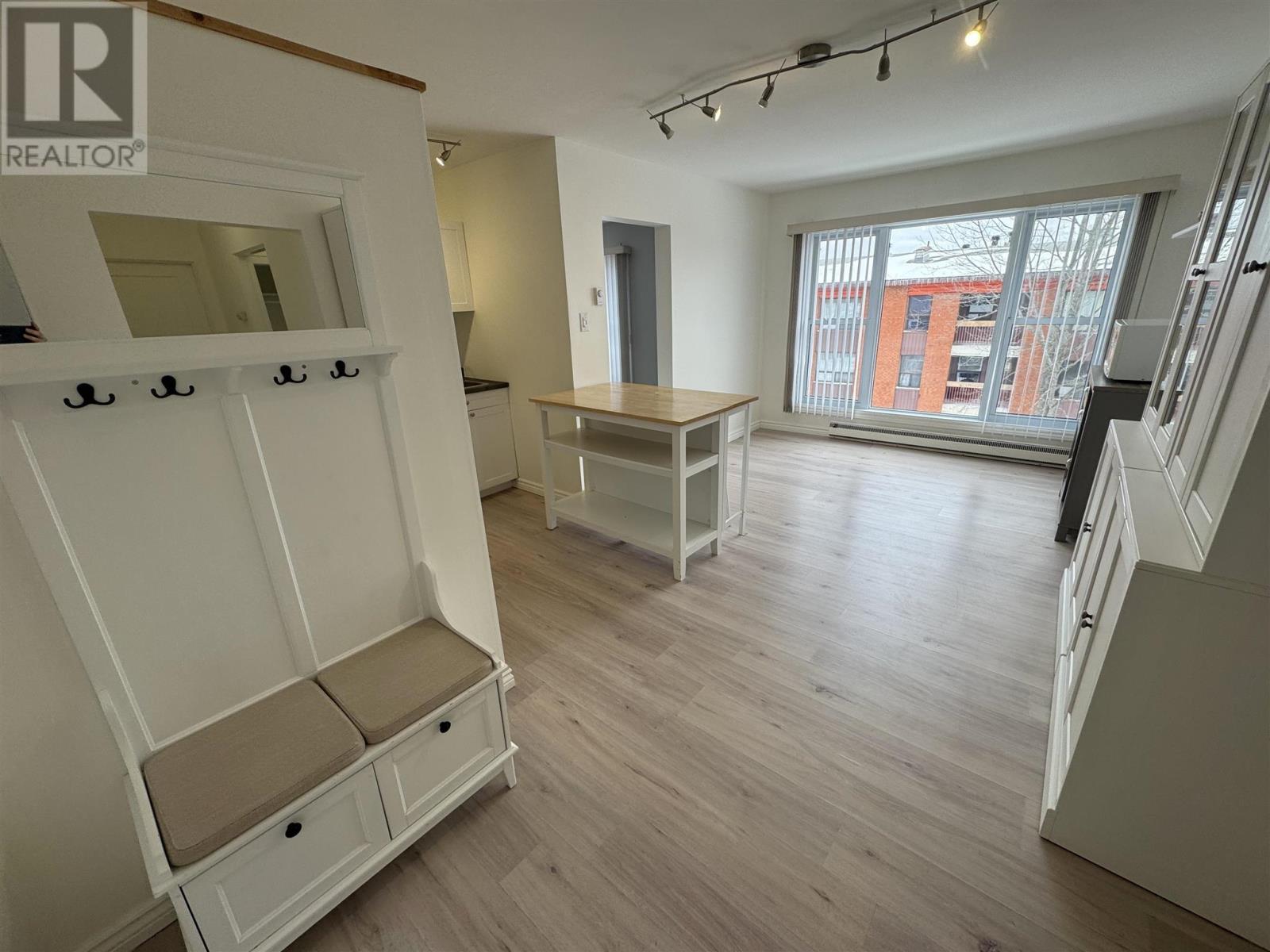 25 Mississauga AVE # 54