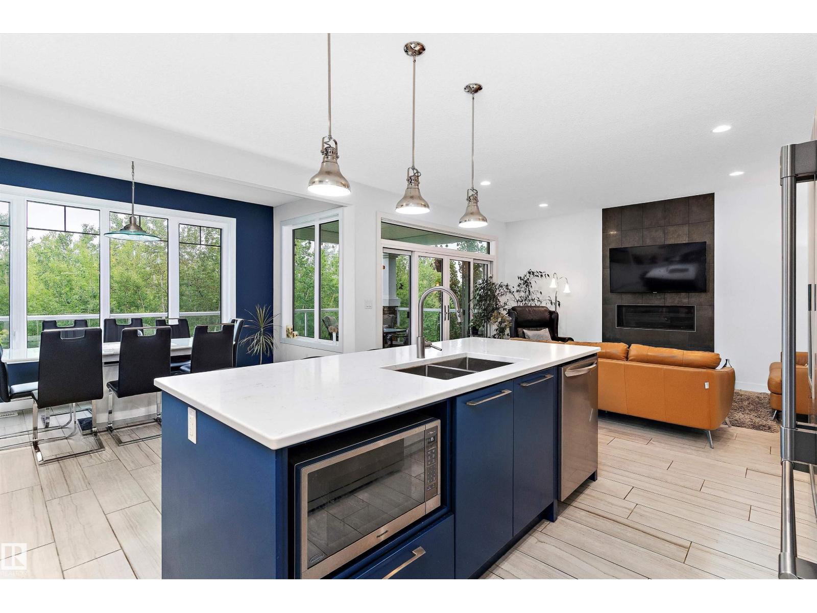 1756 TANAGER CL NW, Edmonton