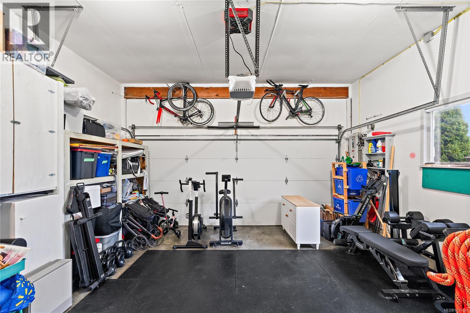 4000 CEDAR HILL RD - 32