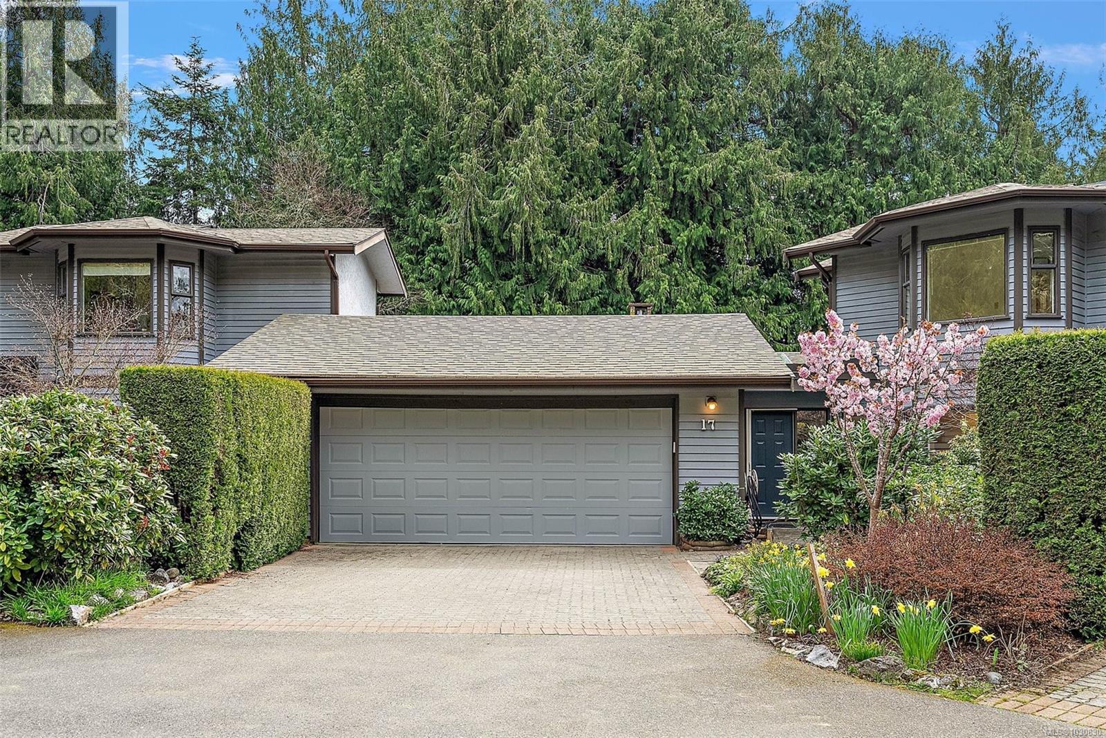 #17 1255 Wain Rd - 1