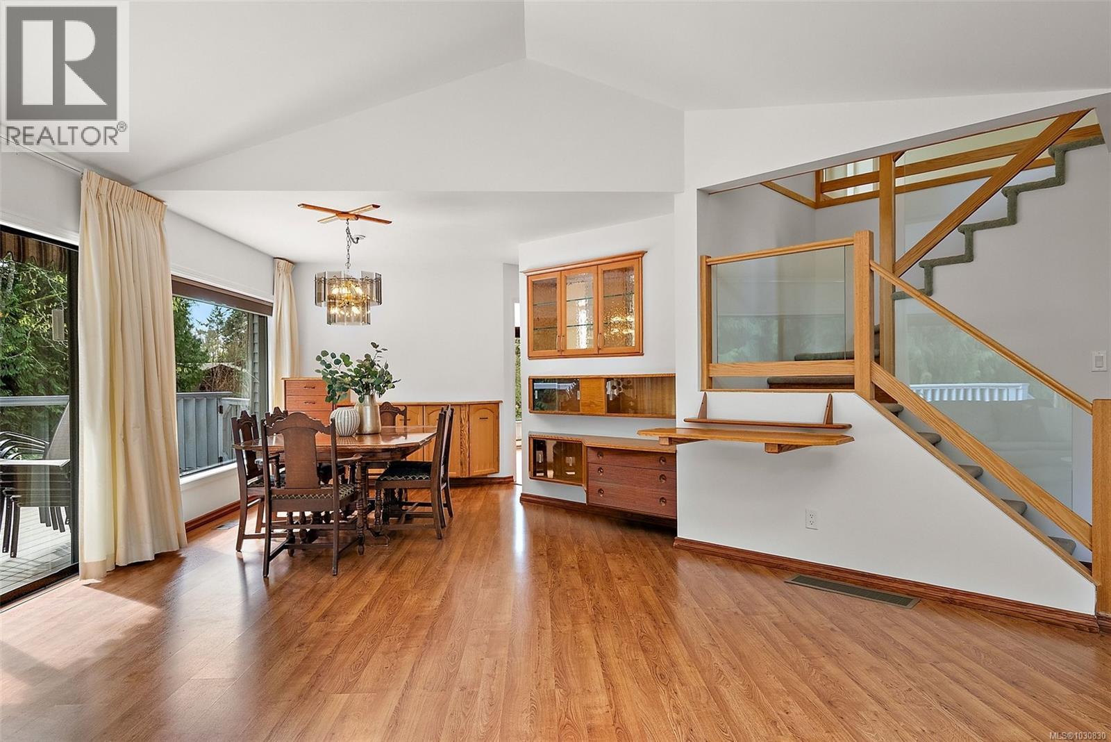 #17 1255 WAIN RD - 12