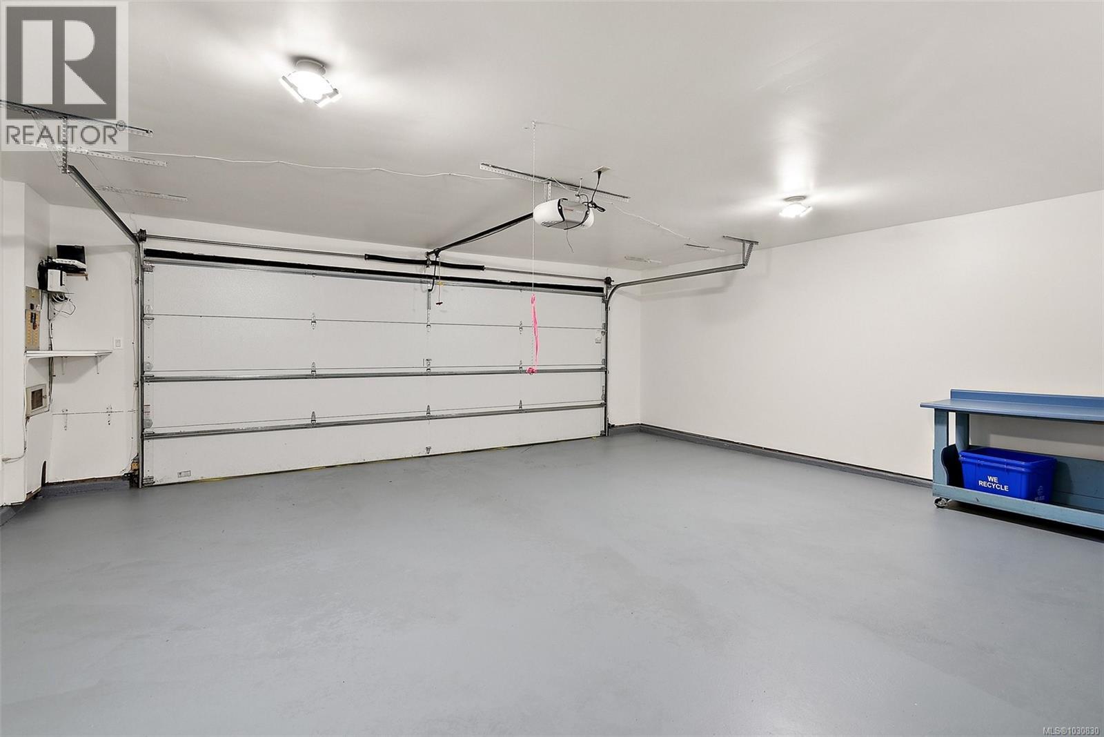 #17 1255 WAIN RD - 23