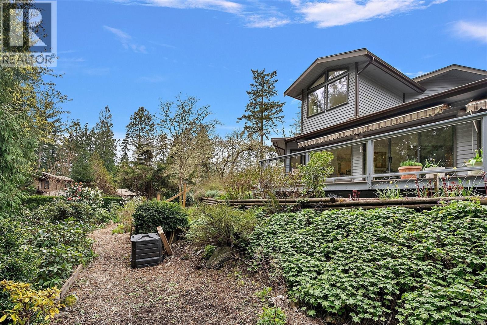 #17 1255 WAIN RD - 29