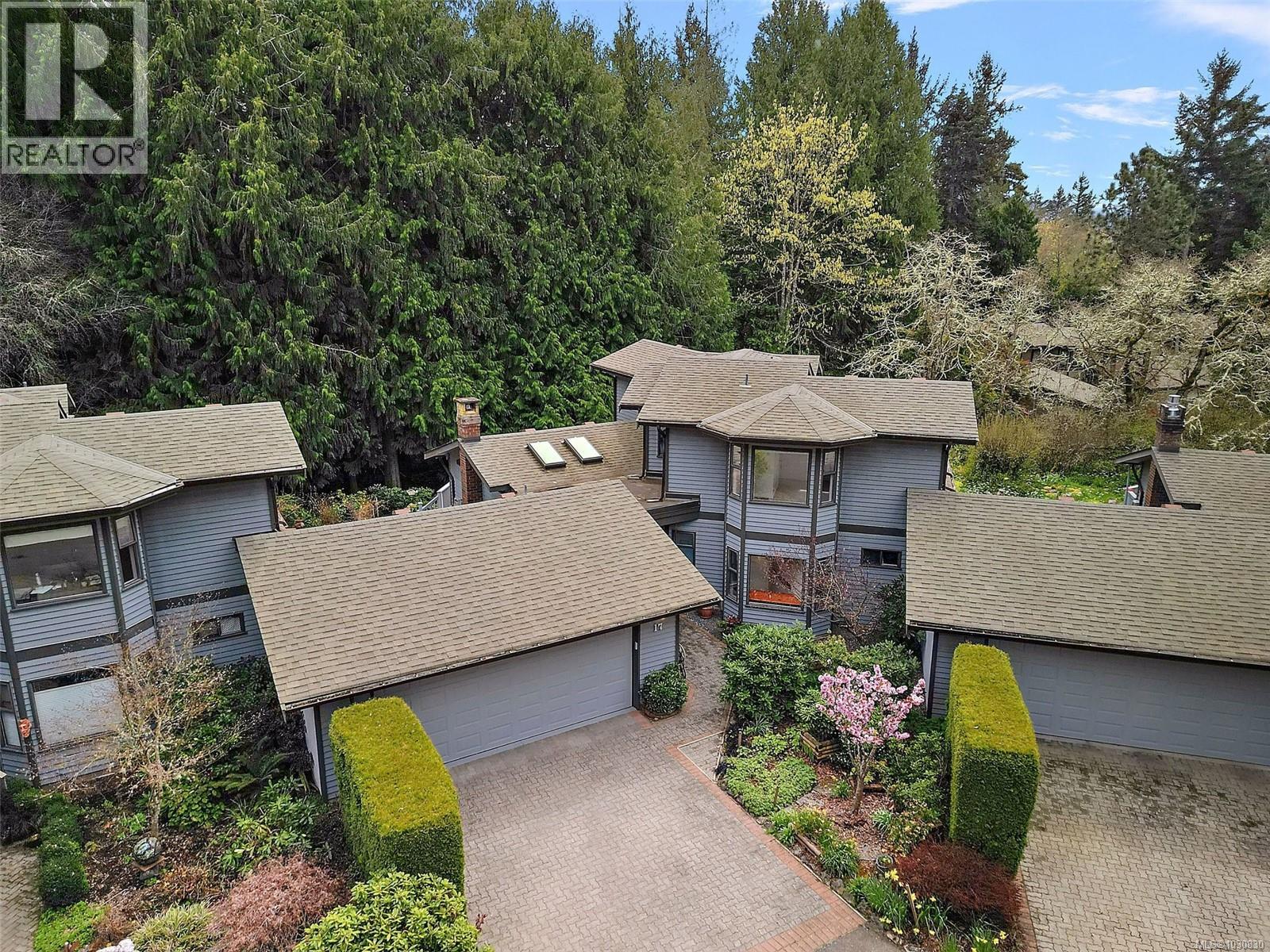 #17 1255 WAIN RD - 32