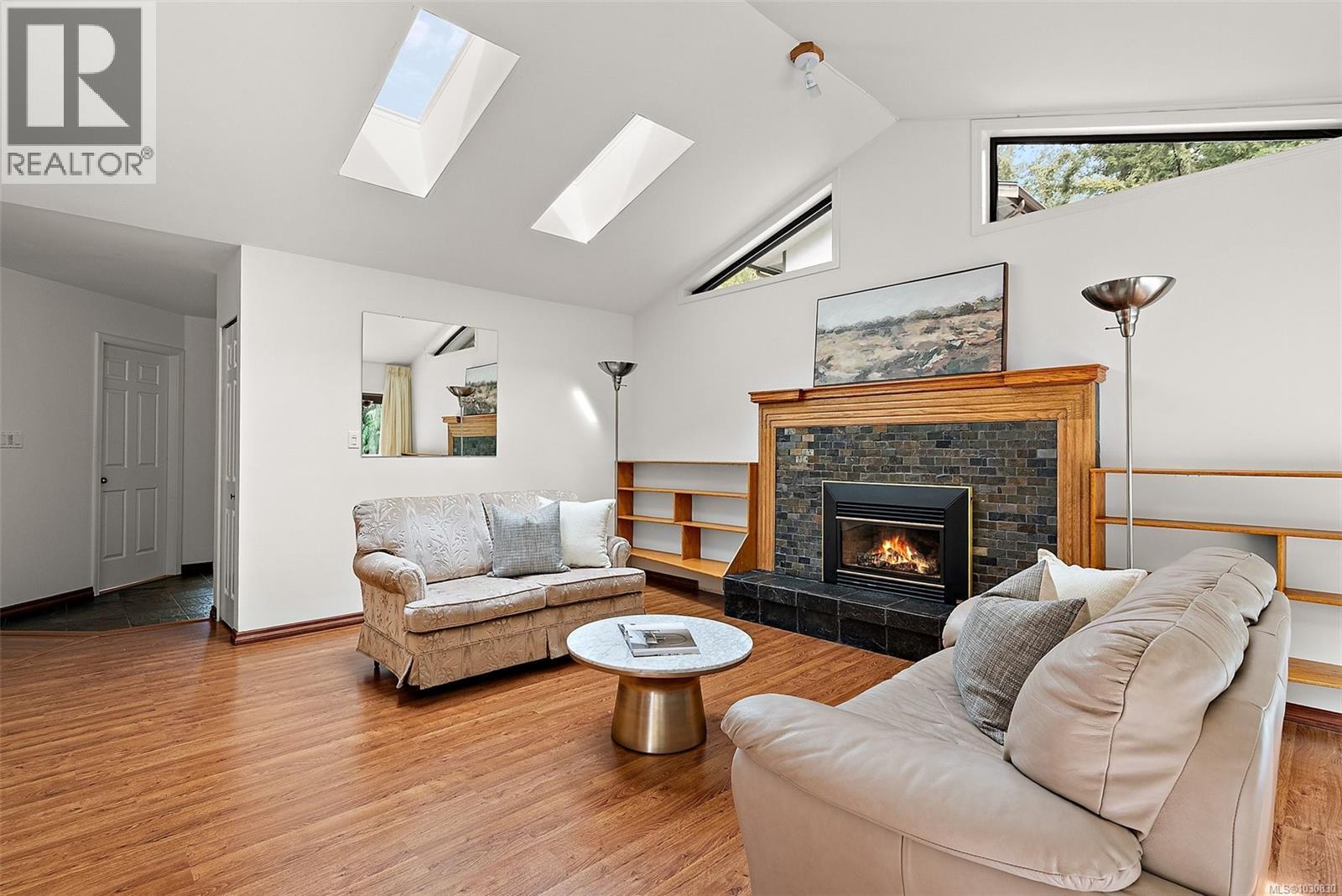 #17 1255 WAIN RD - 7