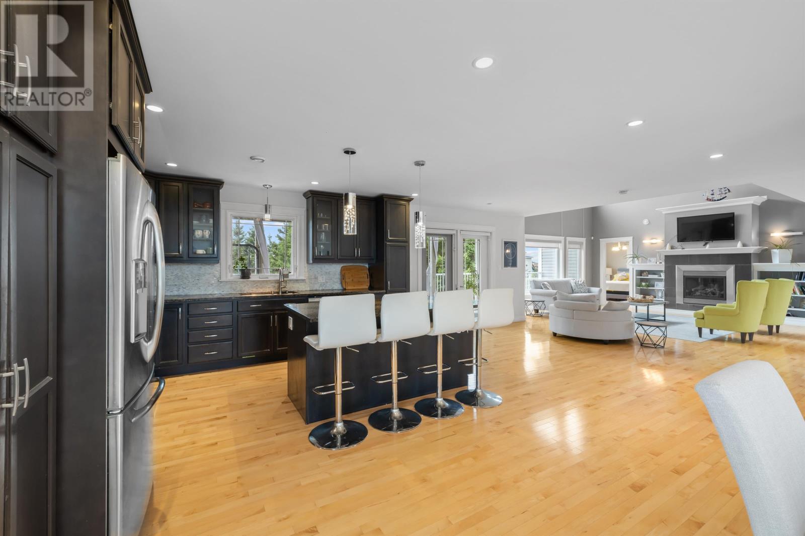 14 FAIRFAX DRIVE - 5