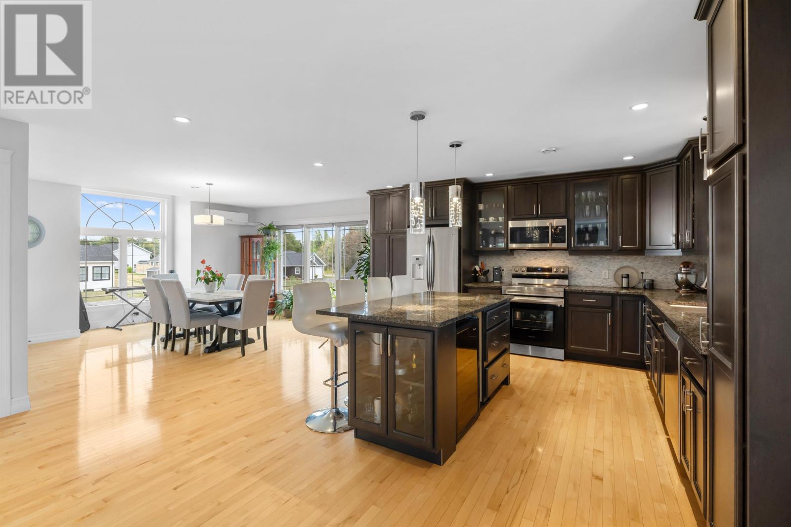 14 FAIRFAX DRIVE - 7