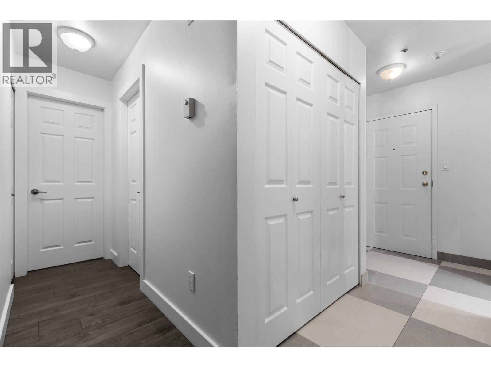 502 1310 CARIBOO STREET, New Westminster