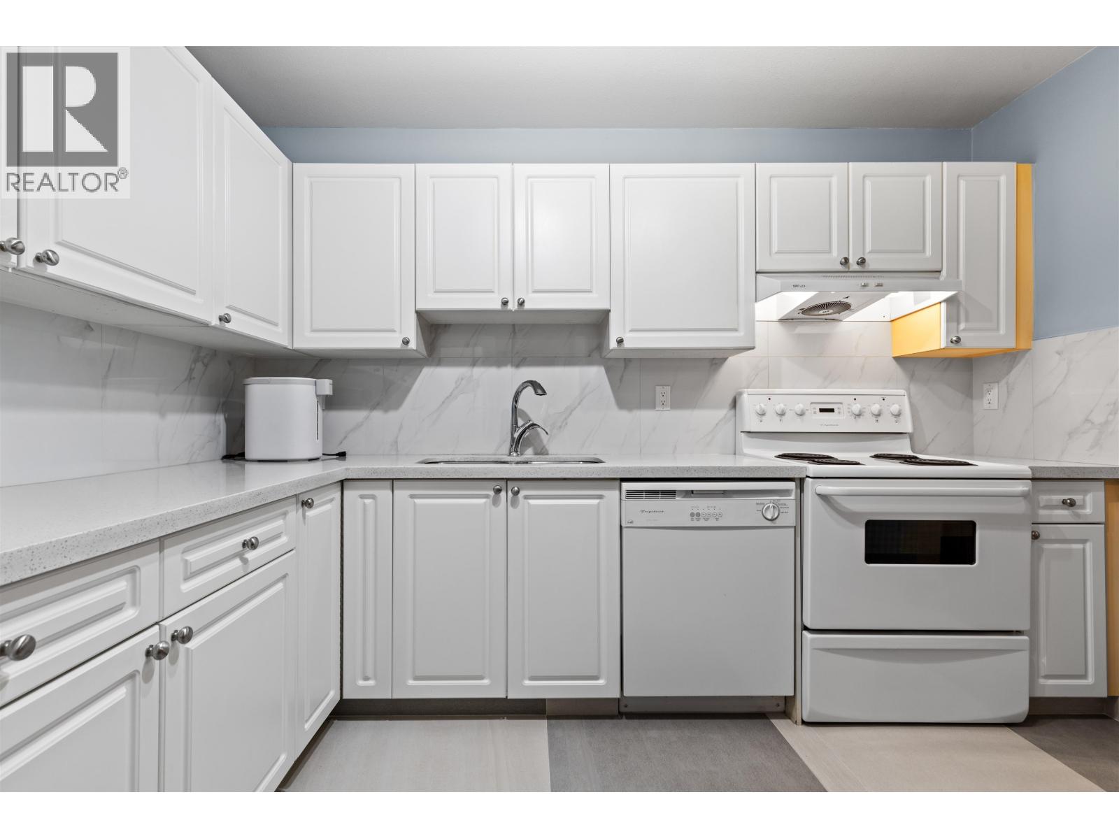 502 1310 CARIBOO STREET, New Westminster