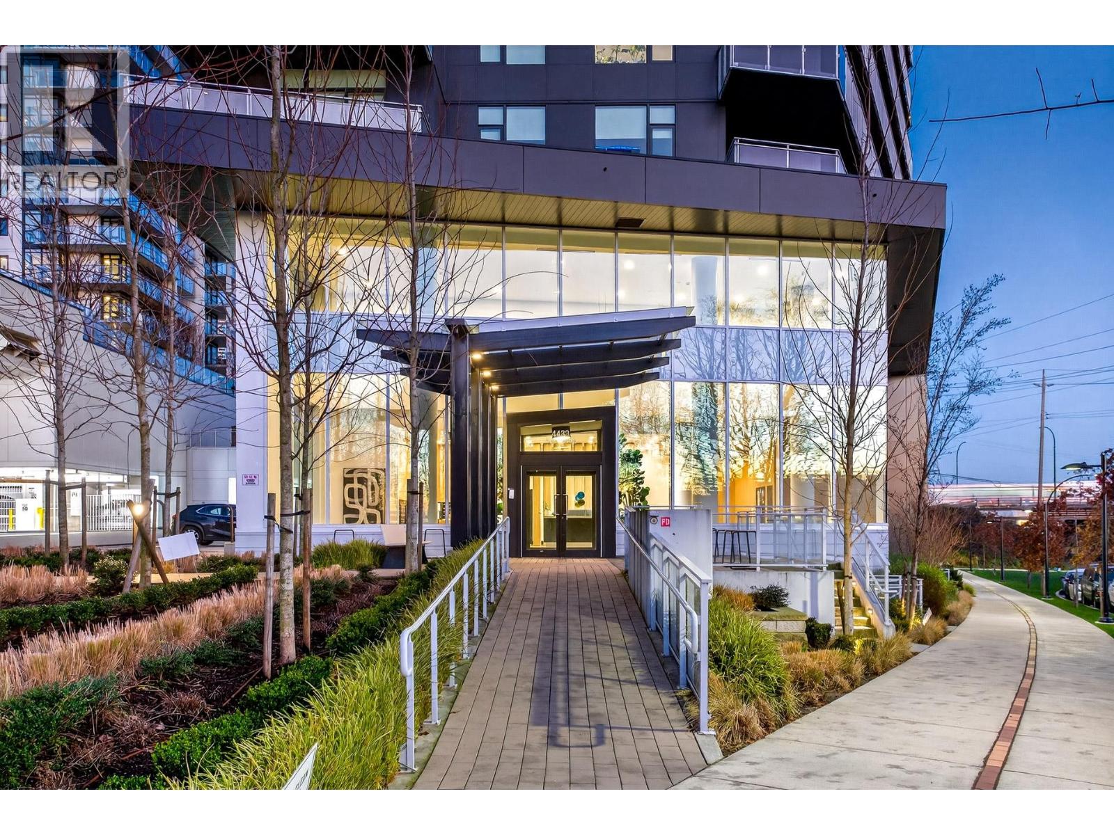 1107 4433 ALASKA STREET, Burnaby