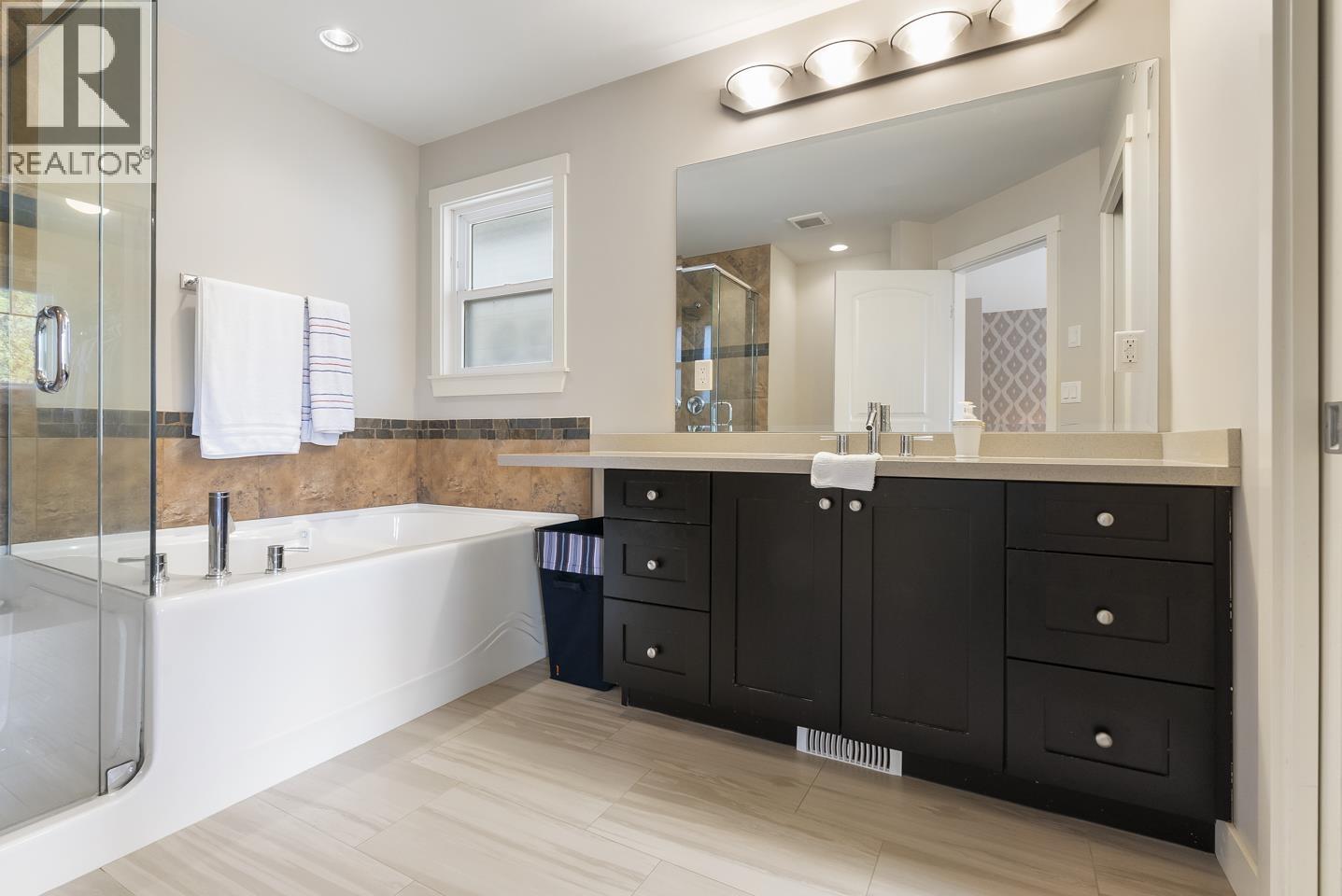 23359 KANAKA WAY — photo 24