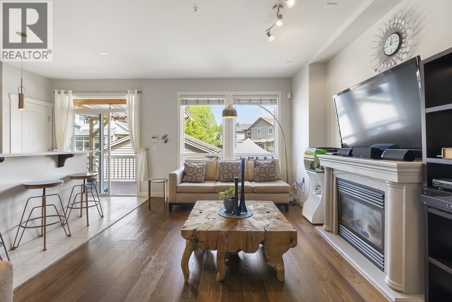 23359 KANAKA WAY — photo 12