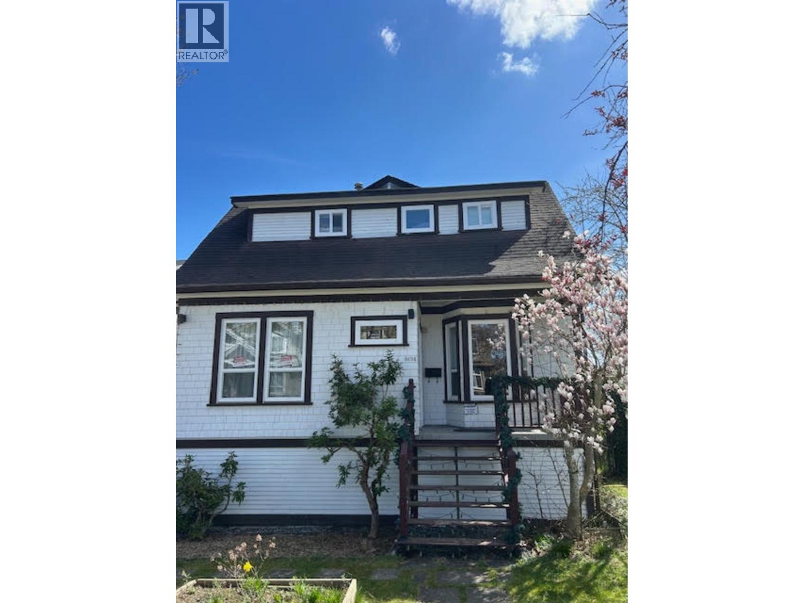 8134 14TH AVENUE, Burnaby