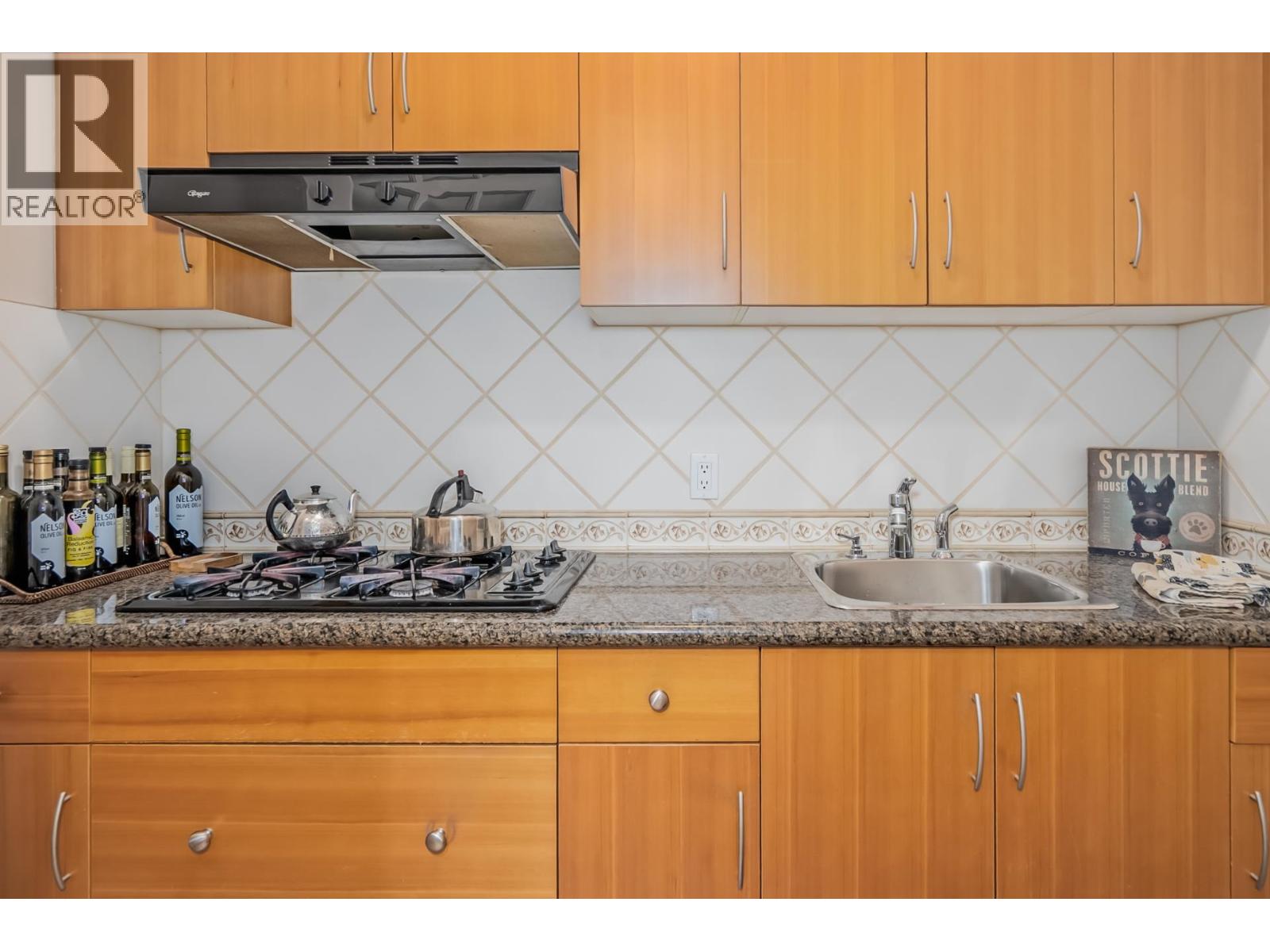 6128 DOVER ROAD, Richmond